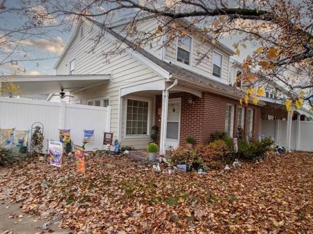 House for sale in Centerville, Utah