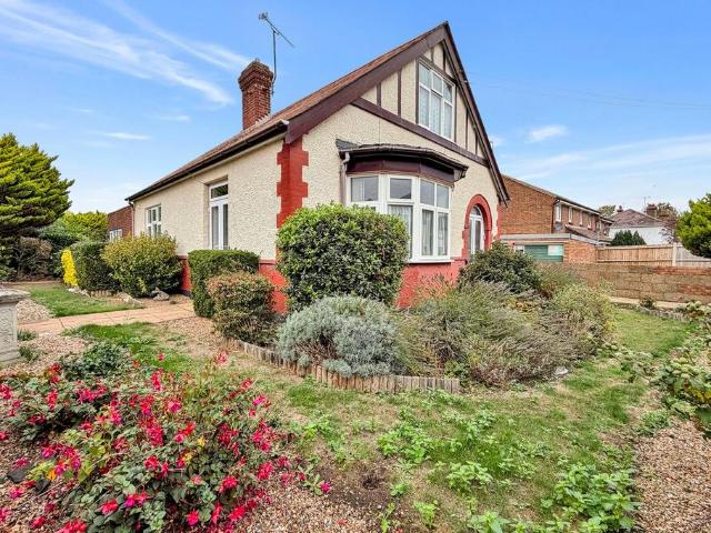 House for sale in Rainham, Gillingham
