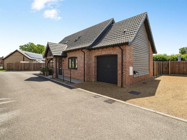 House for sale in East Tuddenham, Norfolk