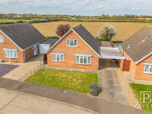 House for sale in Frinton and Walton, Dale Hill