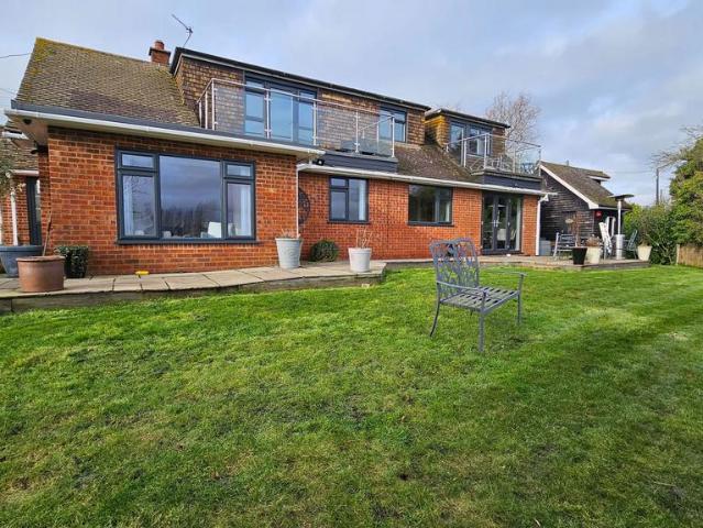 House for sale in Stourmouth, Ash