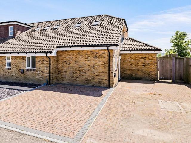 House for sale in Ash, Kent