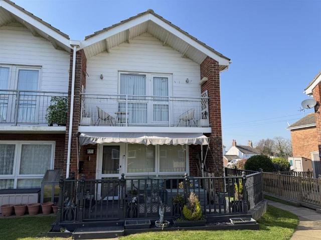House for sale in Eastbridge, Suffolk