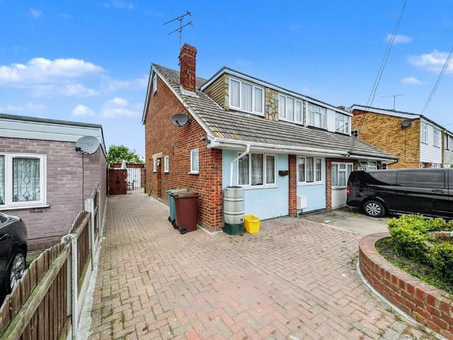 House for sale in Winter Gardens, Essex