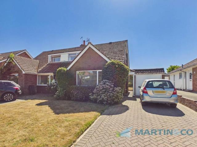 House for sale in Trench Wood, Bourne Vale