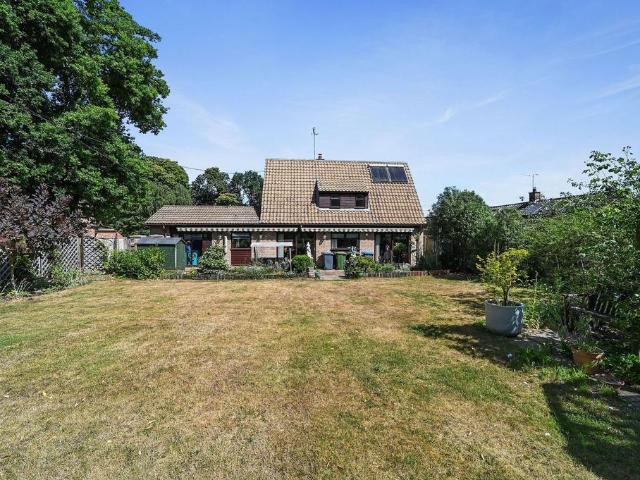 House for sale in Little Bealings, Eastbridge