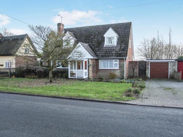 House for sale in Chelmondiston, Suffolk