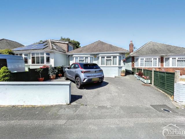 House for sale in Talbot Village, Bournemouth
