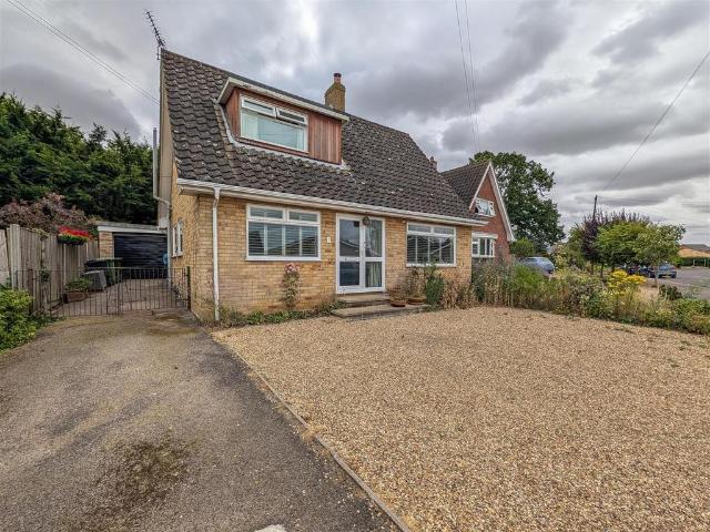 House for sale in Redenhall with Harleston, Burgh St Peter