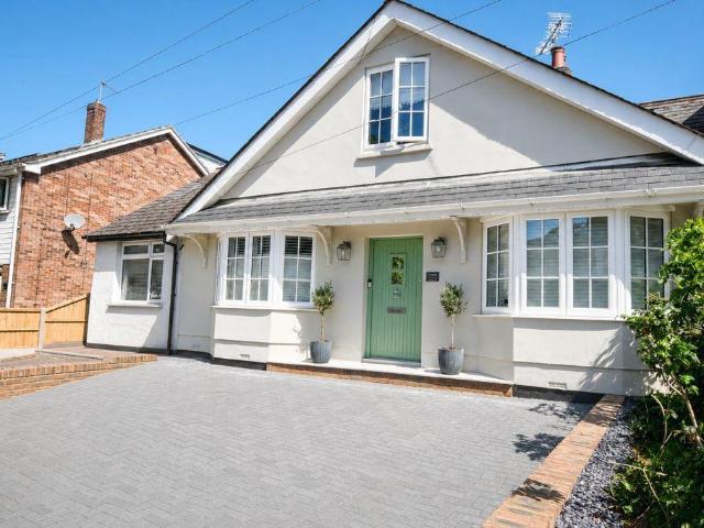 House for sale in Ringlestone, Midway