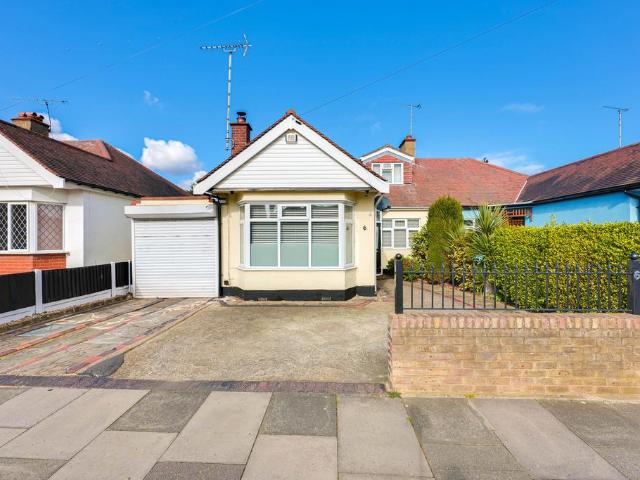 House for sale in Southchurch, Alton Barnes