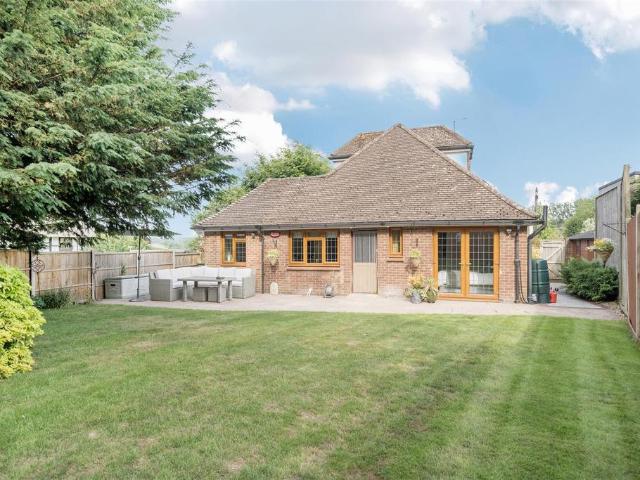 House for sale in Midway, Kent