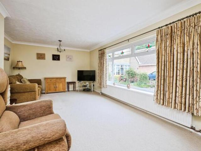 Cottage for sale in Hampton Green, Cambridgeshire