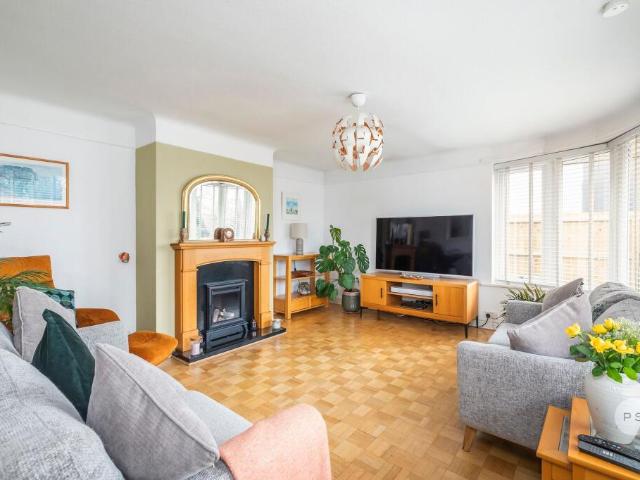 Cottage for sale in Lilliput
