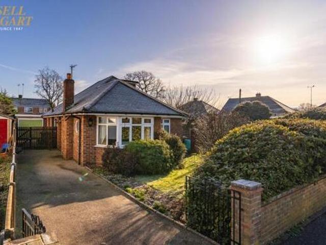 House for sale in Perryfields, West Sussex