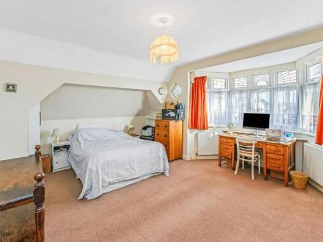Cottage for sale in London Borough of Waltham Forest, Greater London