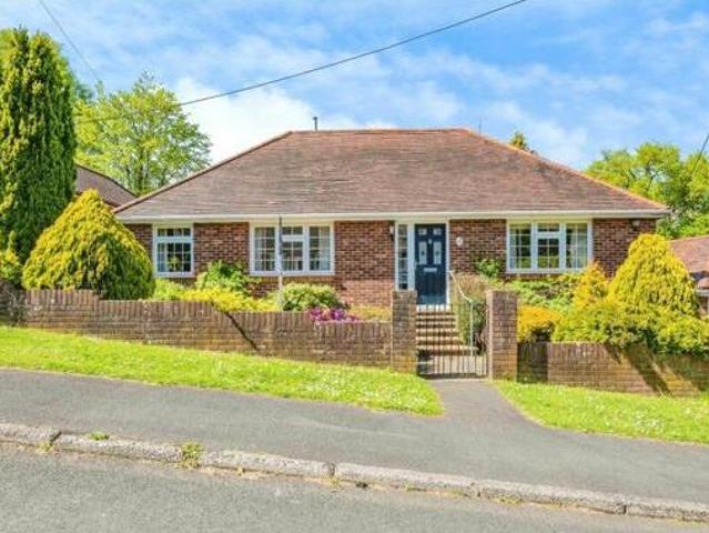 House for sale in Chilworth Old Village, Test Valley