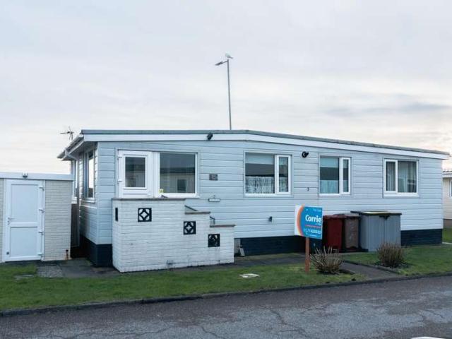 Cottage for sale in North Scale
