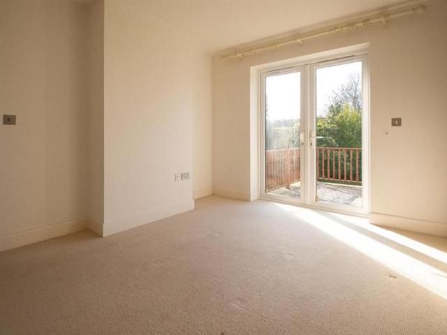 House for rent in Perryfields, West Sussex