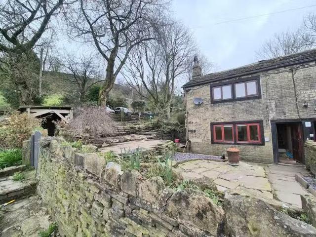 House for rent in Ovenden, Halifax