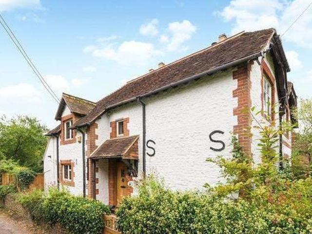 House for rent in Surrey