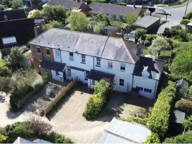House for sale in Yardley Gobion, Northamptonshire