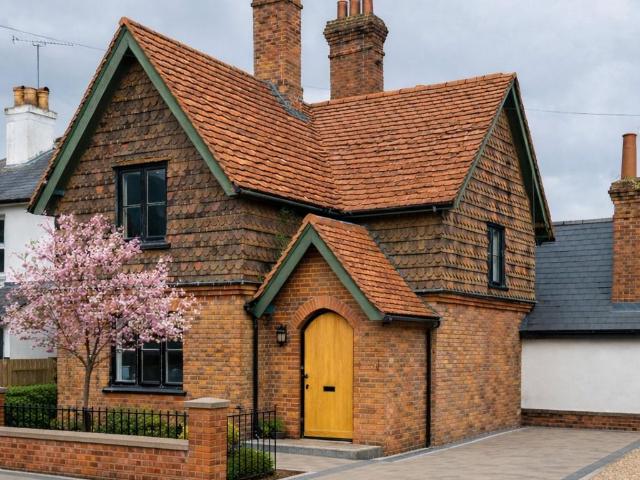 House for sale in Pachesham Park, Surrey