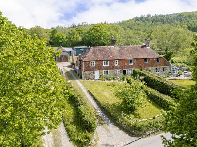 House for sale in Netherfield, Heathlands
