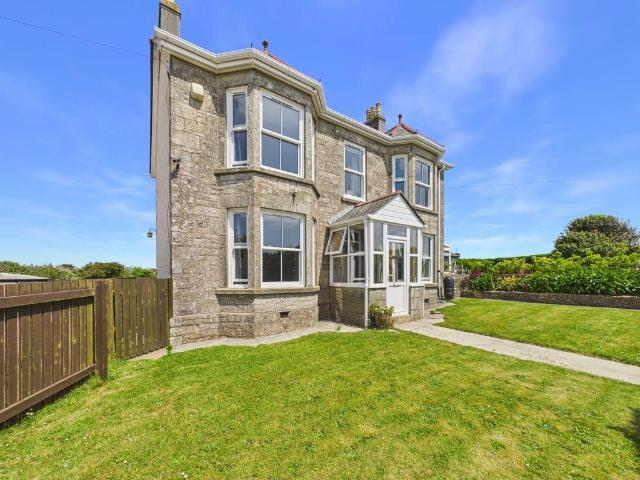 House for sale in Goldsithney, Cornwall