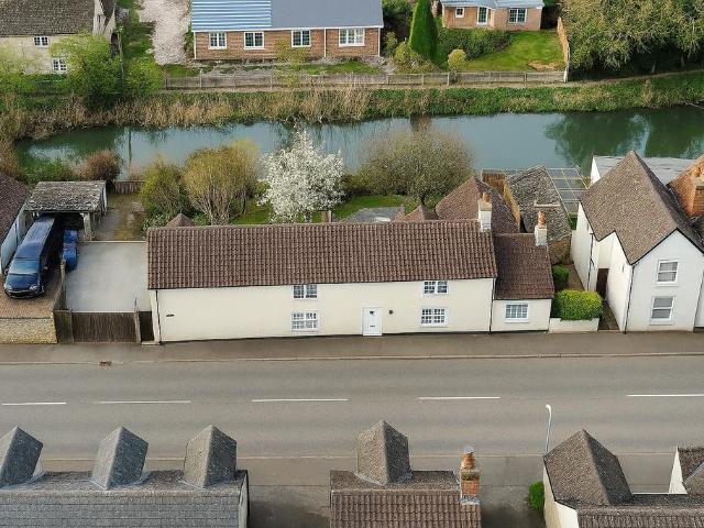 House for sale in Barholm, Lincolnshire