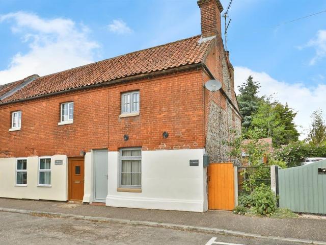 House for sale in East Tuddenham, Norfolk