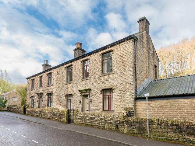 House for sale in Holme Valley, Holmfirth
