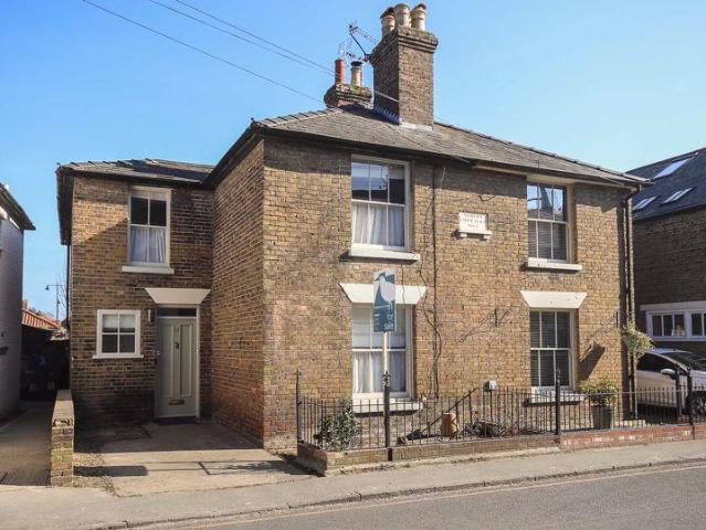 House for sale in Sandwich, Ash