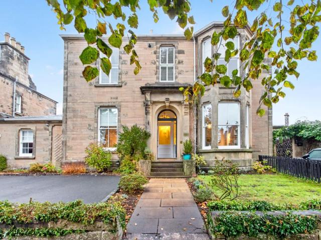 House for sale in Kings Park, Stirling