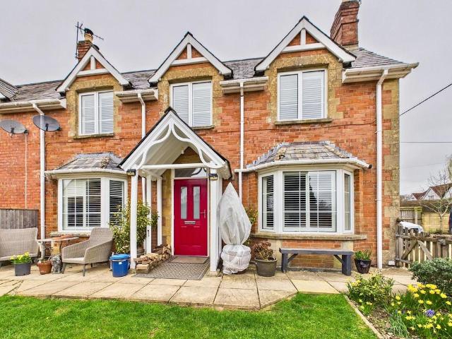 House for sale in Black Bourton, Oxfordshire