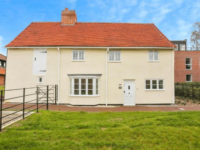 House for sale in Chelmondiston, Suffolk