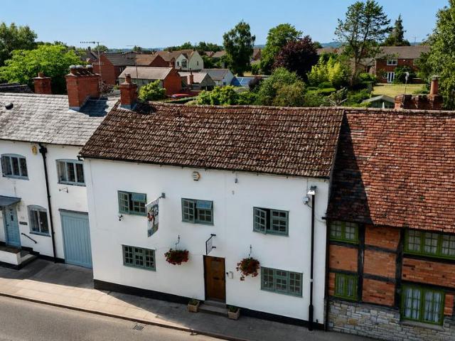 House for sale in Alderminster, Warwickshire