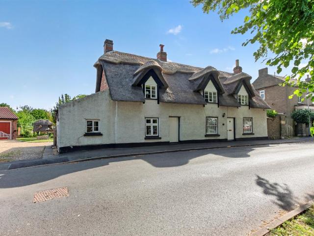 House for sale in Crowland, Gosberton Clough
