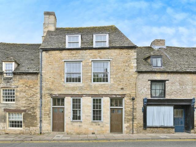 House for sale in Oundle