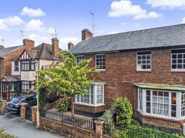 House for sale in Hertford, Colliers End