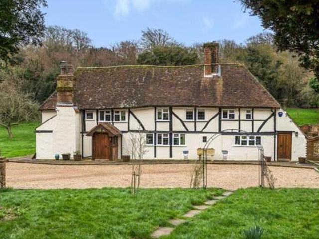 House for sale in Oad Street, Kent