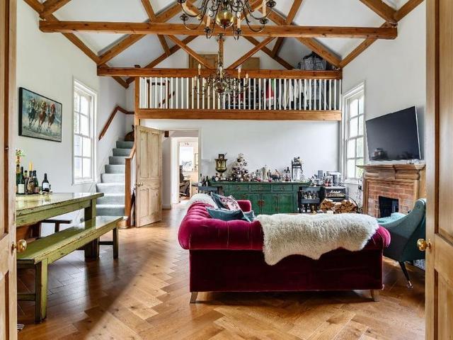 House for rent in Urchfont, Wiltshire