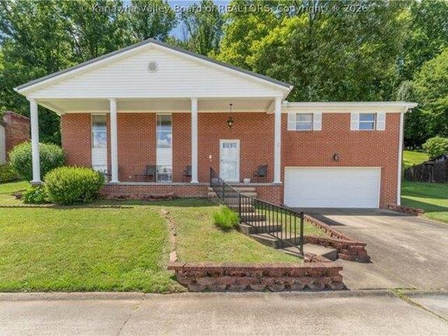House for sale in Charleston, West Virginia
