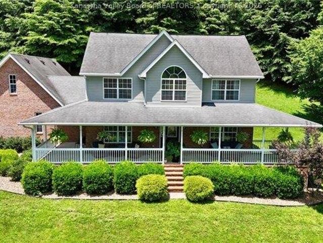 House for sale in Charleston, West Virginia