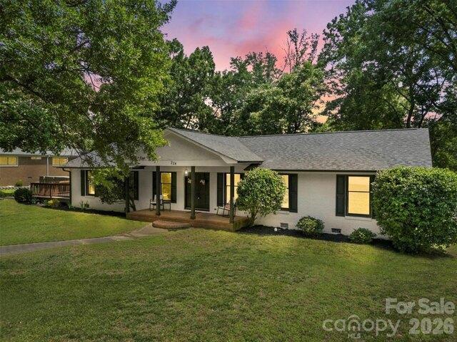 House for sale in Mecklenburg, North Carolina