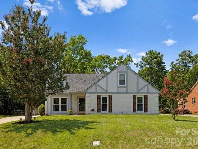 House for sale in Mecklenburg, North Carolina