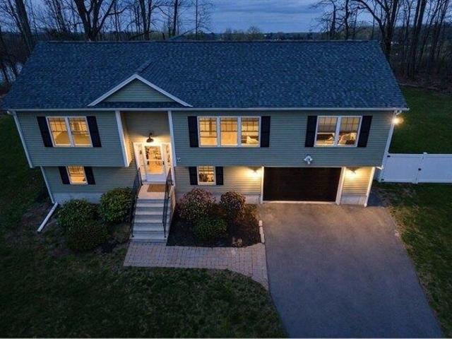 House for sale in Charlton, Massachusetts