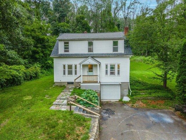 House for sale in Charlton, Massachusetts