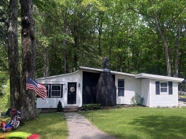 House for sale in Charlton, Massachusetts