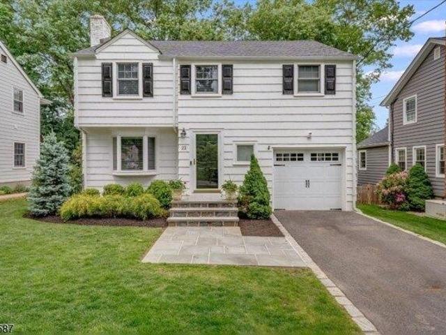 House for sale in Chatham, New Jersey